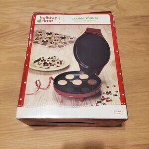 Holiday Time Cookie Maker